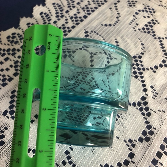 Candle - Picture 3 of 8